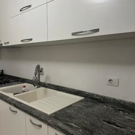 Dalanaj Apartamento *